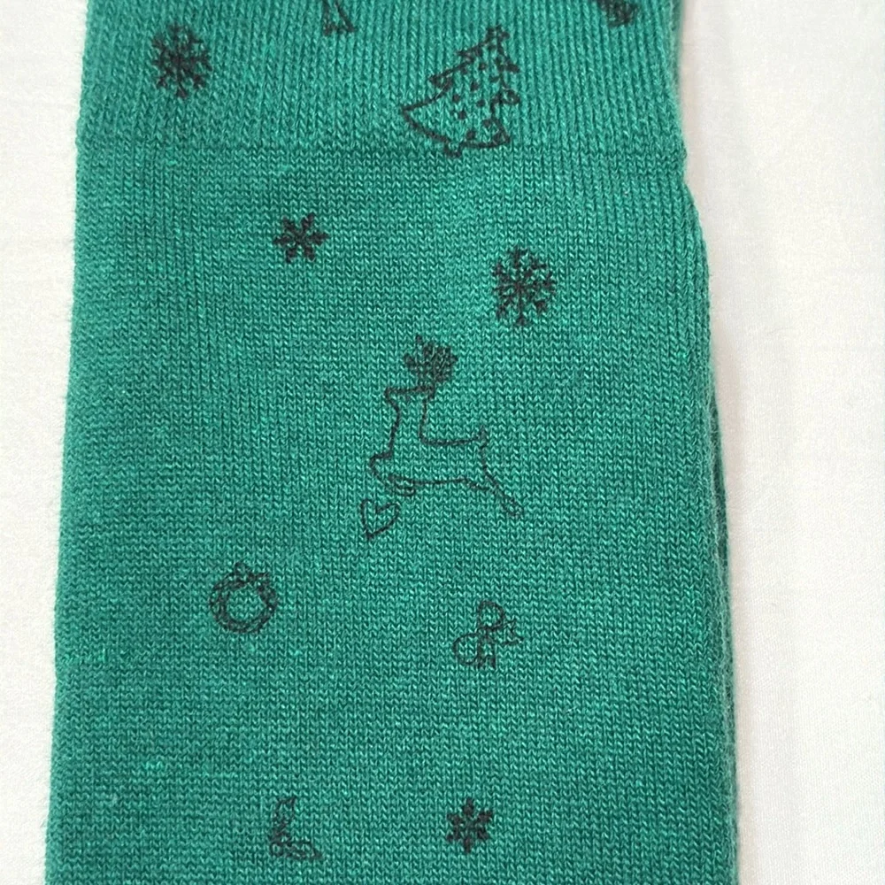 Facial Children’s Holiday Tube Socks Green, Red Black NWOT 2 Pair